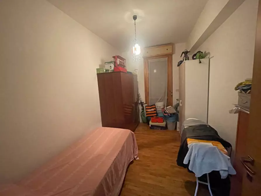 Immagine 12 di Appartamento in vendita  a Senigallia