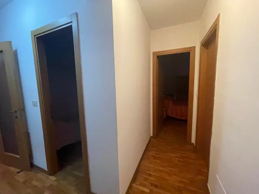 Immagine 22 di Appartamento in vendita  a Senigallia