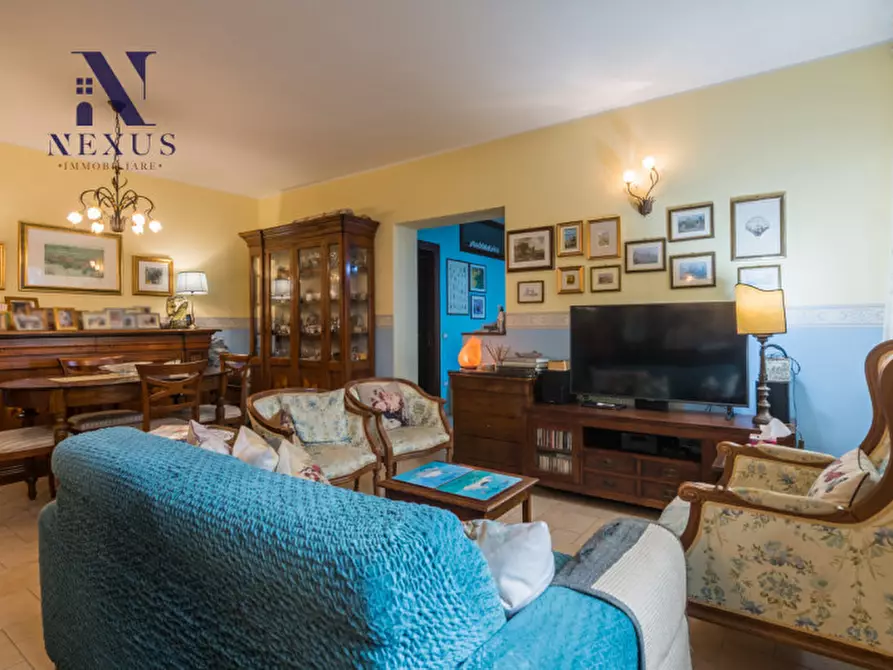 Immagine 5 di Appartamento in vendita  a Fano