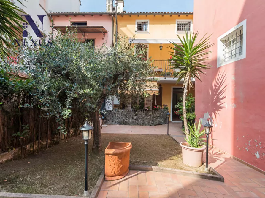 Immagine 38 di Appartamento in vendita  a Fano