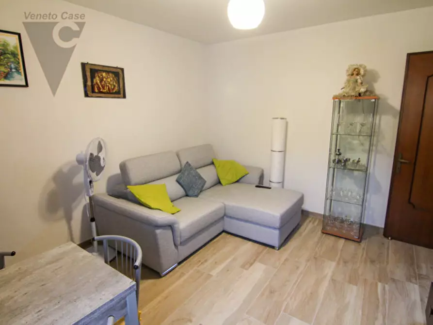 Immagine 4 di Appartamento in vendita  in Vicolo Canaletti a Adria
