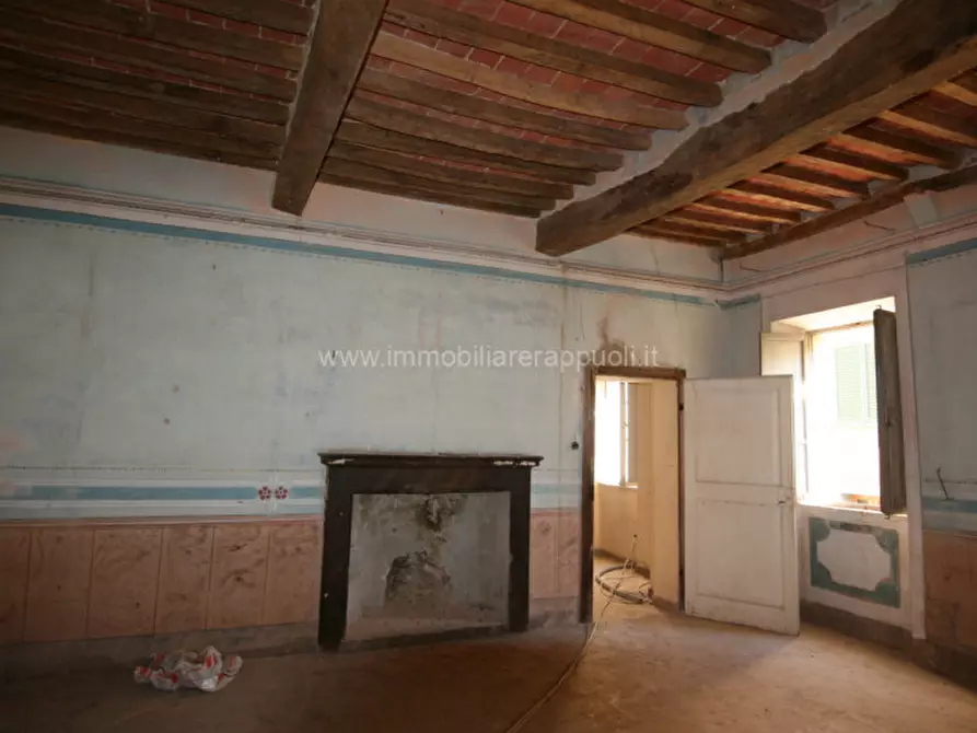 Immagine 1 di Appartamento in vendita  a Sinalunga