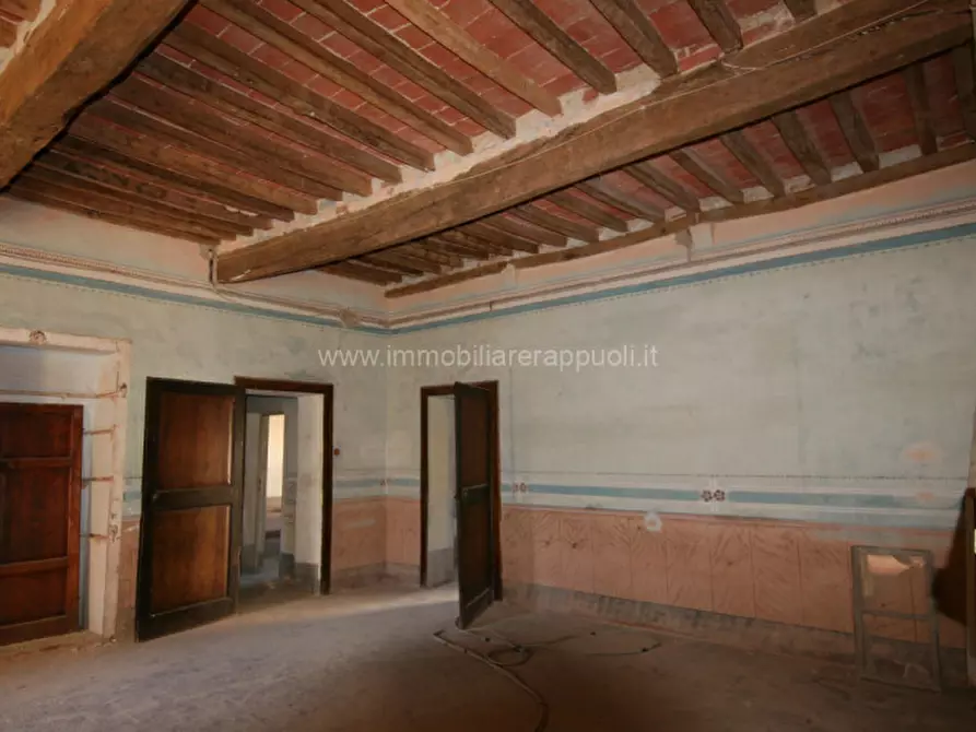 Immagine 2 di Appartamento in vendita  a Sinalunga