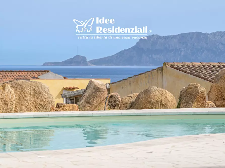 Immagine 2 di Villa in vendita  in Via Giuanne Secche a Olbia