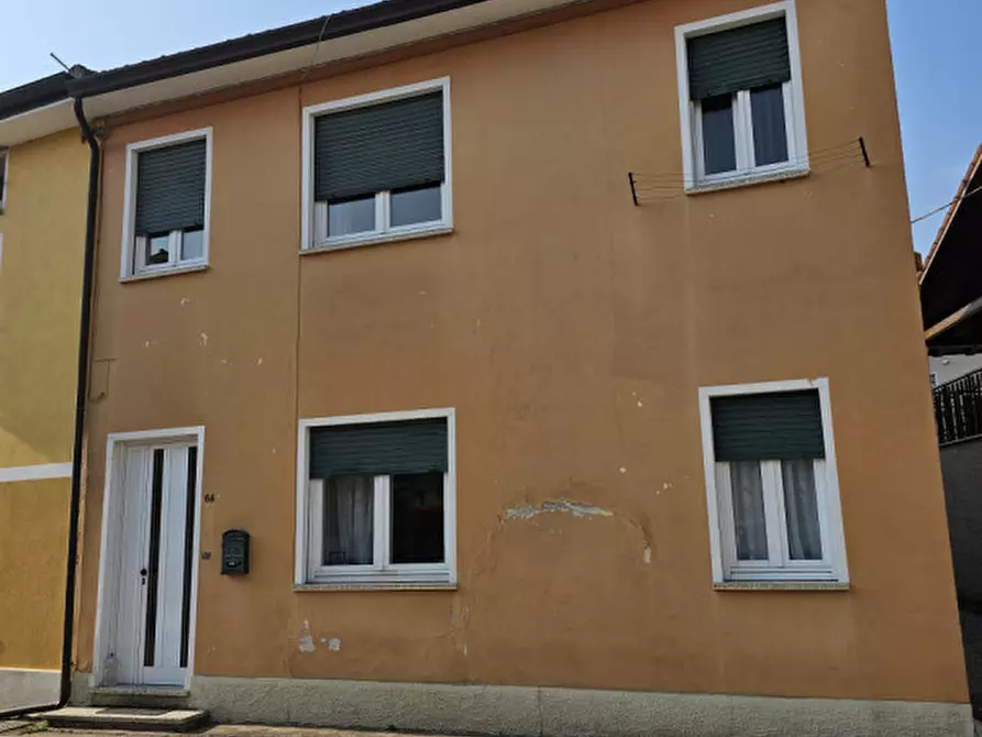 Immagine 14 di Casa bifamiliare in vendita  in VIA  IV NOVEMBRE a Caldogno