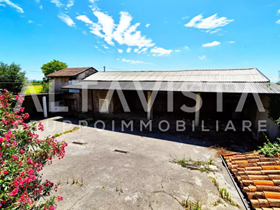 Immagine 4 di Rustico / casale in vendita  in via bussago a Bedizzole