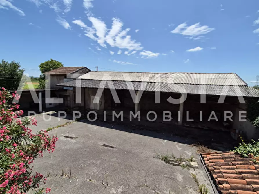 Immagine 6 di Rustico / casale in vendita  in via bussago a Bedizzole
