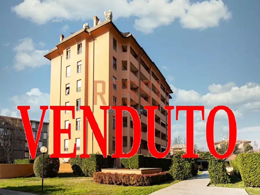 Immagine 1 di Appartamento in vendita  in VIA MONTANARI a Monza