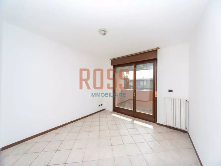 Immagine 4 di Appartamento in vendita  in VIA MONTANARI a Monza