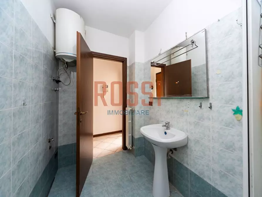 Immagine 10 di Appartamento in vendita  in VIA MONTANARI a Monza