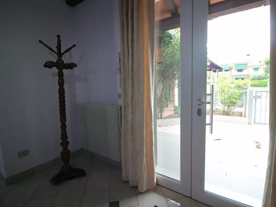 Immagine 17 di Villetta a schiera in vendita  in Via Verga a Torre Di Mosto