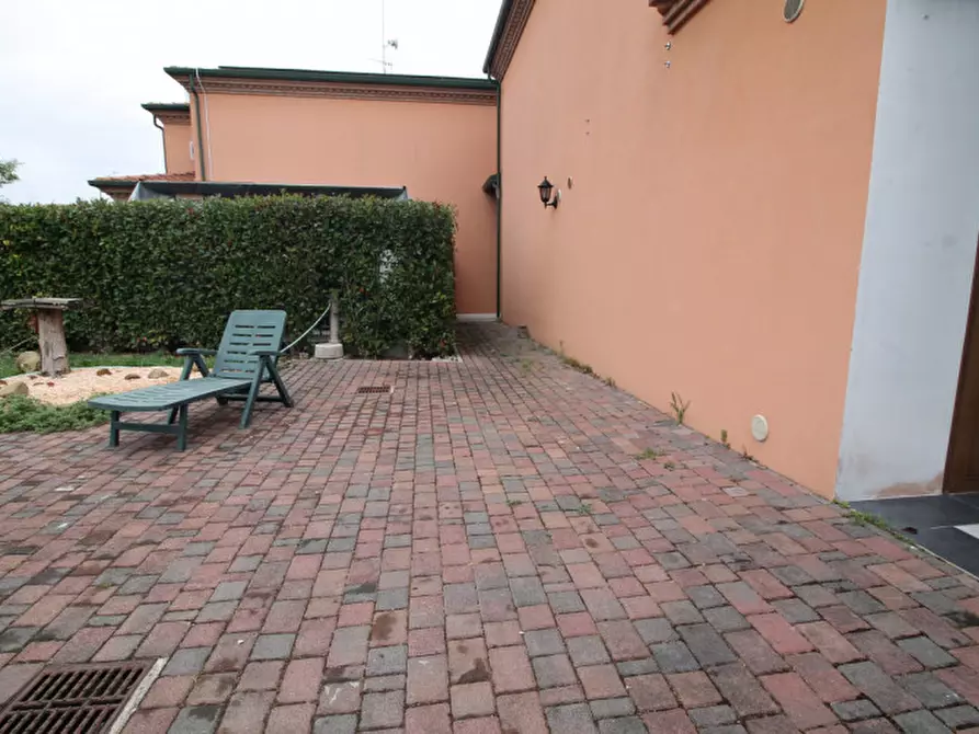 Immagine 51 di Villetta a schiera in vendita  in Via Verga a Torre Di Mosto