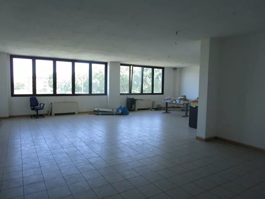 Immagine 2 di Ufficio in affitto  a Limena