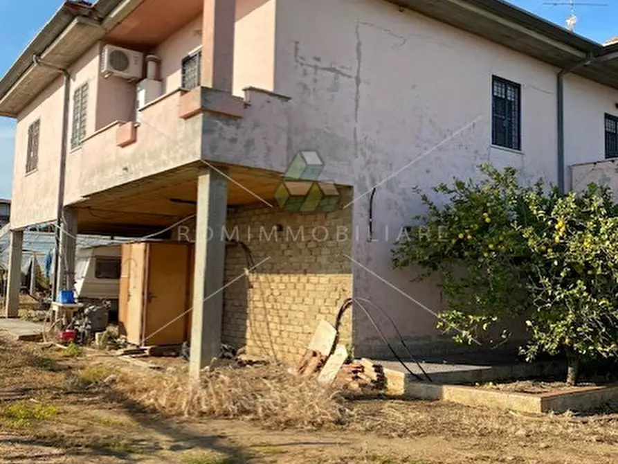 Immagine 4 di Villa in vendita  in Via Della Cooperativa a Latina