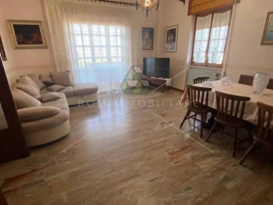 Immagine 9 di Villa in vendita  in Via Della Cooperativa a Latina