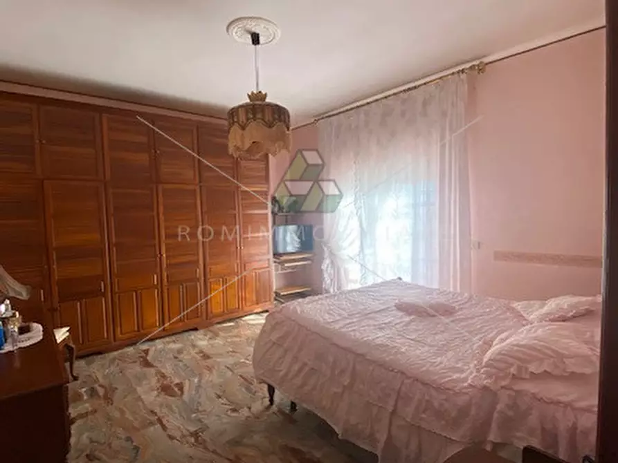 Immagine 15 di Villa in vendita  in Via Della Cooperativa a Latina