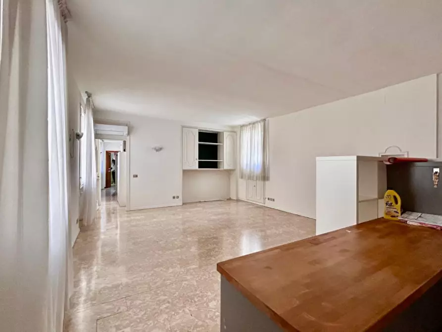 Immagine 3 di Appartamento in vendita  in Contra' Carpagnon a Vicenza