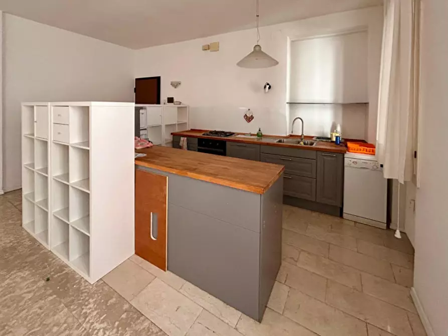 Immagine 4 di Appartamento in vendita  in Contra' Carpagnon a Vicenza