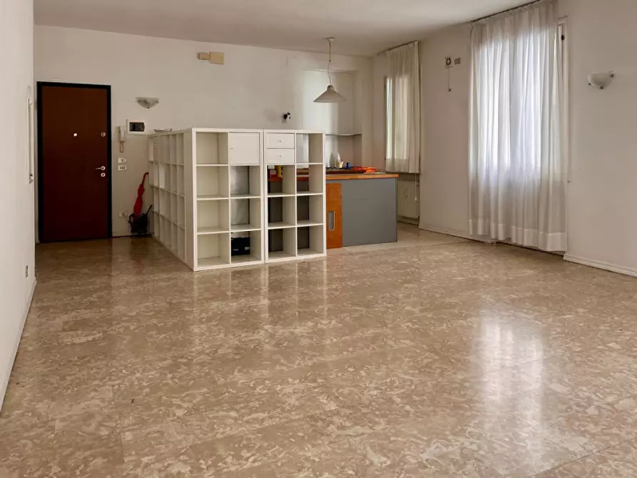 Immagine 6 di Appartamento in vendita  in Contra' Carpagnon a Vicenza