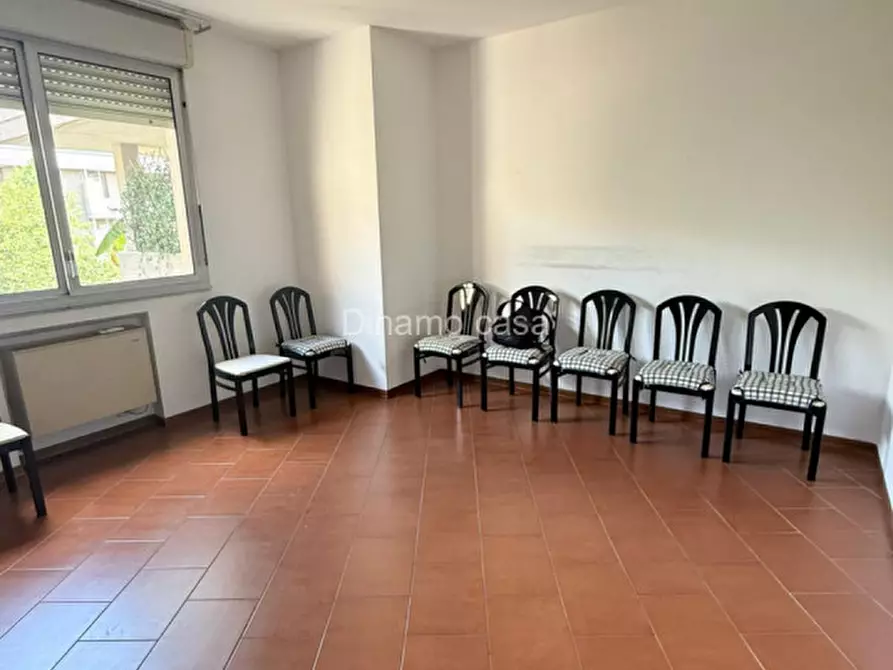 Immagine 9 di Ufficio in affitto  in Viale della Repubblica a Prato