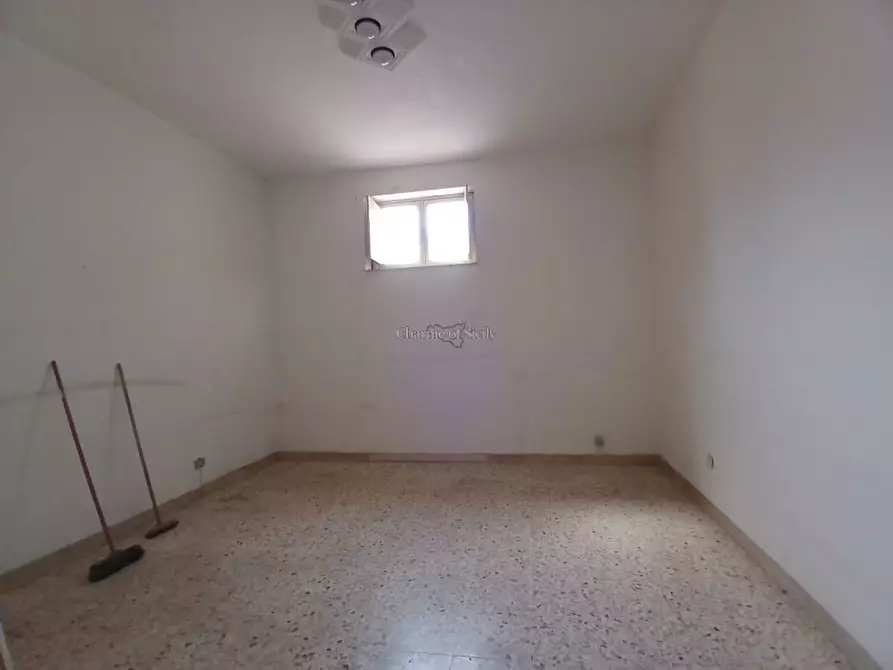 Immagine 13 di Casa indipendente in vendita  in Via Loreto a Modica