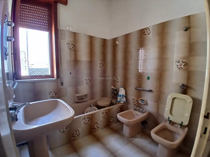 Immagine 19 di Casa indipendente in vendita  in Via Loreto a Modica