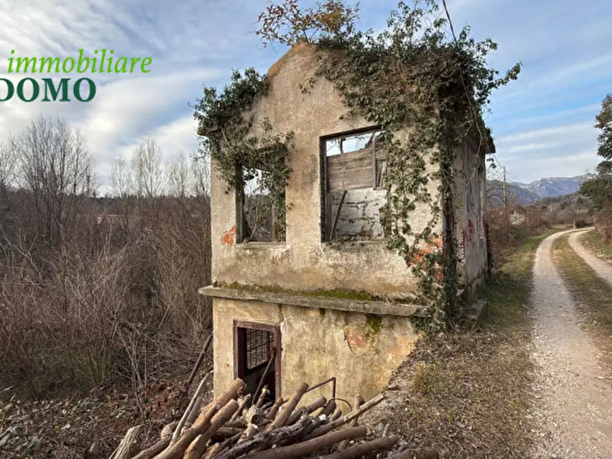 Immagine 2 di Casa indipendente in vendita  in Via Astico a Caltrano