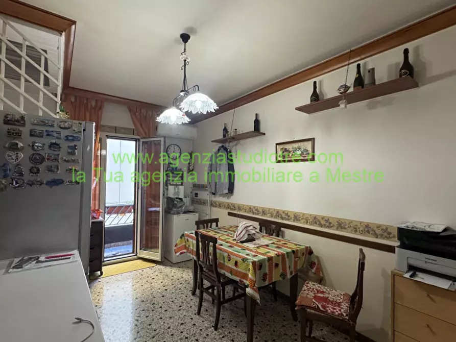 Immagine 1 di Appartamento in vendita  in via castellana 24 a Venezia