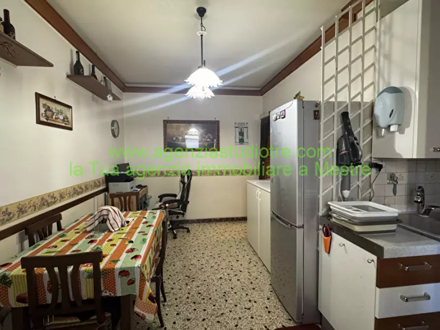 Immagine 4 di Appartamento in vendita  in via castellana 24 a Venezia