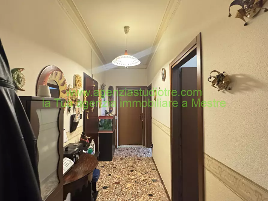 Immagine 5 di Appartamento in vendita  in via castellana 24 a Venezia