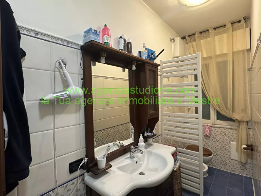 Immagine 7 di Appartamento in vendita  in via castellana 24 a Venezia