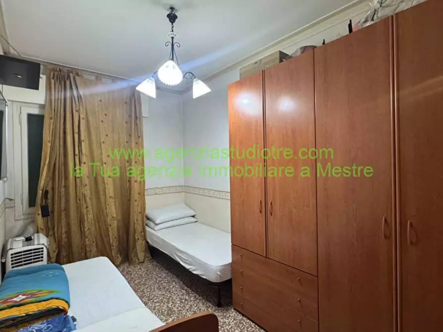 Immagine 8 di Appartamento in vendita  in via castellana 24 a Venezia