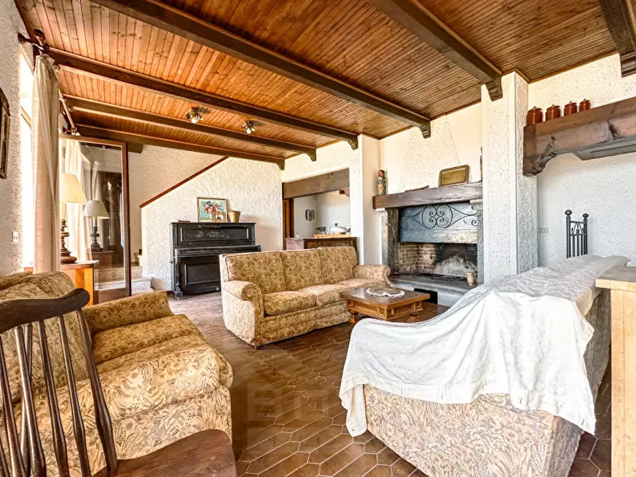 Immagine 9 di Villa in vendita  in Via Panoramica 2 a Massino Visconti