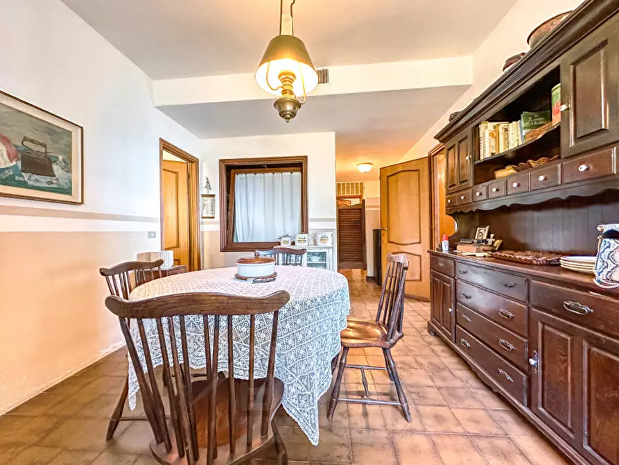 Immagine 11 di Villa in vendita  in Via Panoramica 2 a Massino Visconti