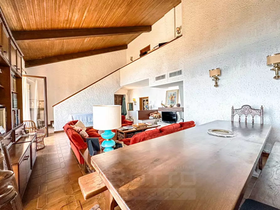 Immagine 20 di Villa in vendita  in Via Panoramica 2 a Massino Visconti