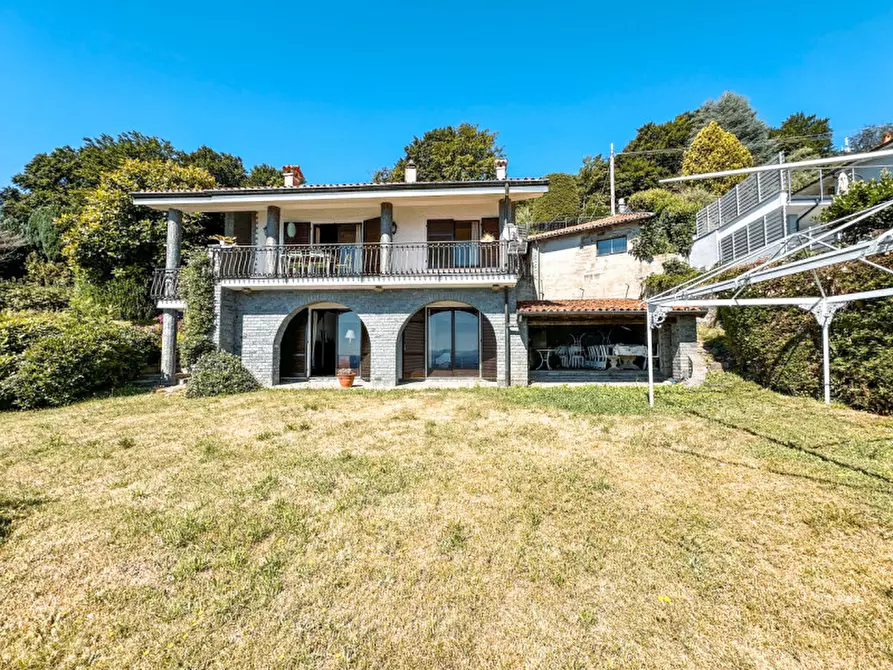 Immagine 26 di Villa in vendita  in Via Panoramica 2 a Massino Visconti