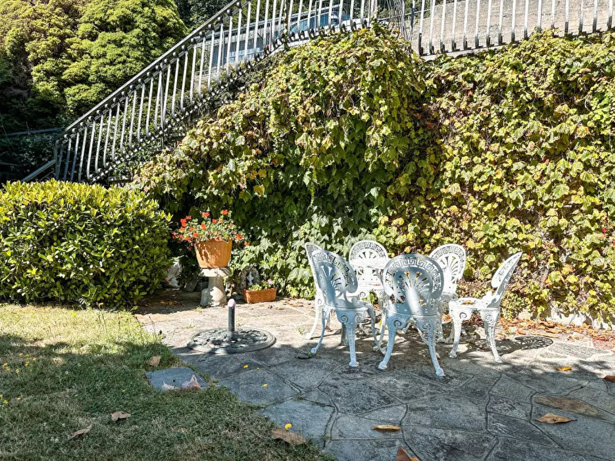 Immagine 30 di Villa in vendita  in Via Panoramica 2 a Massino Visconti
