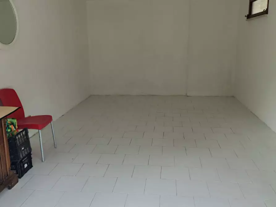 Immagine 3 di Garage in vendita  in Via Volga a Montesilvano