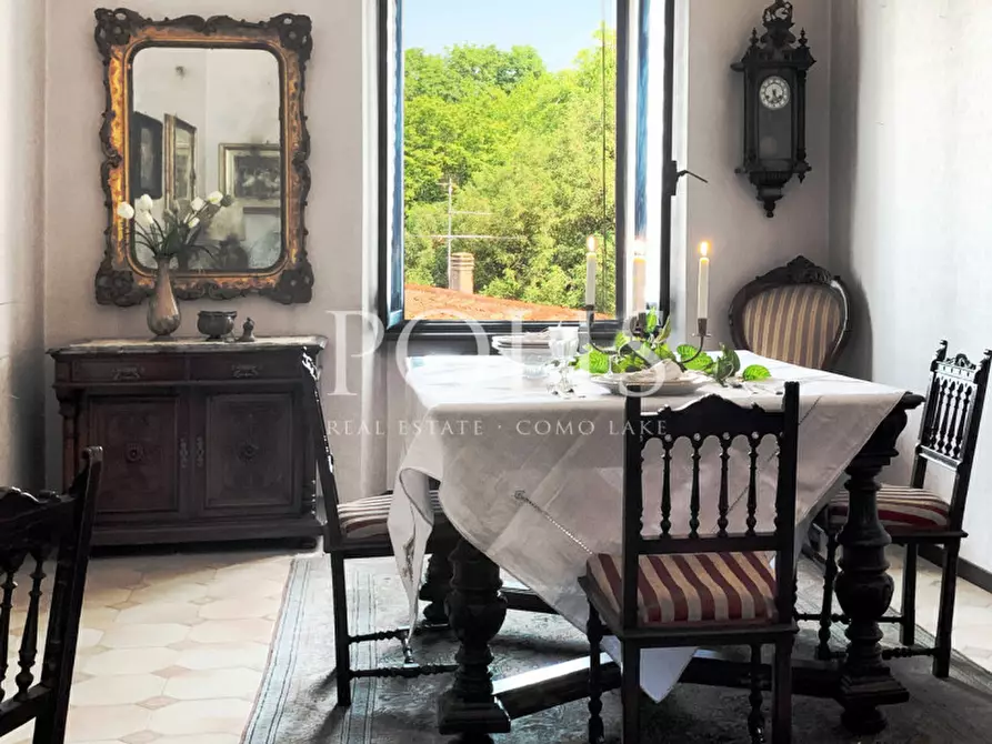 Immagine 15 di Villa in vendita  in VIA DIAZ a Alzate Brianza