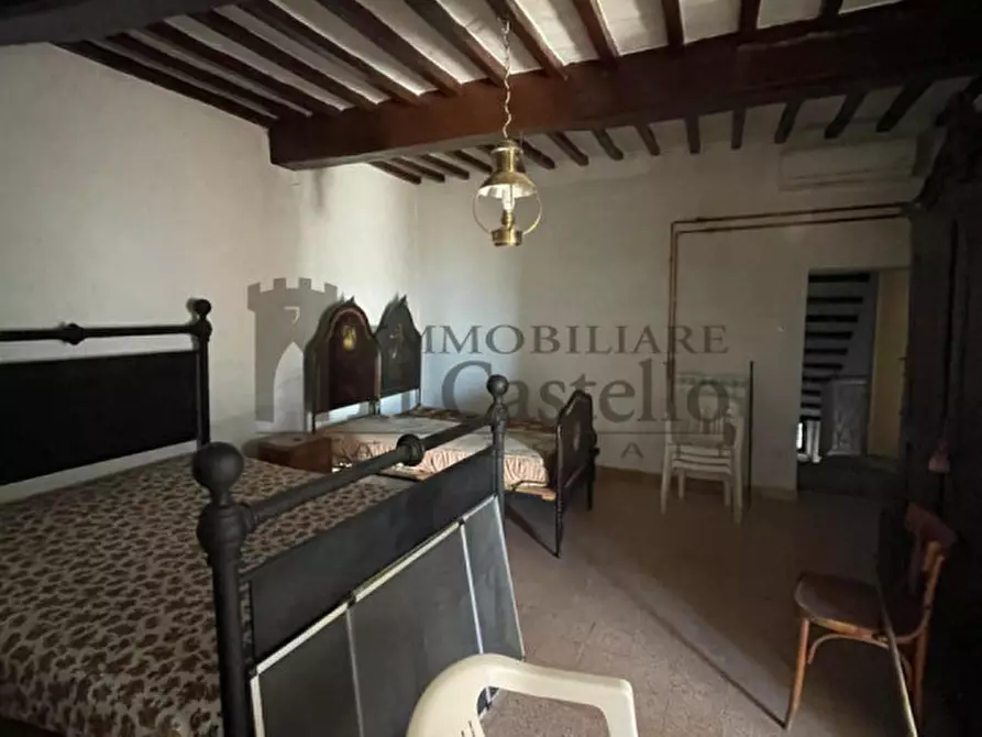 Immagine 5 di Appartamento in vendita  in Via Castello a Passignano Sul Trasimeno