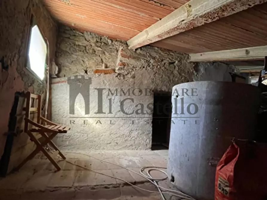 Immagine 6 di Appartamento in vendita  in Via Castello a Passignano Sul Trasimeno