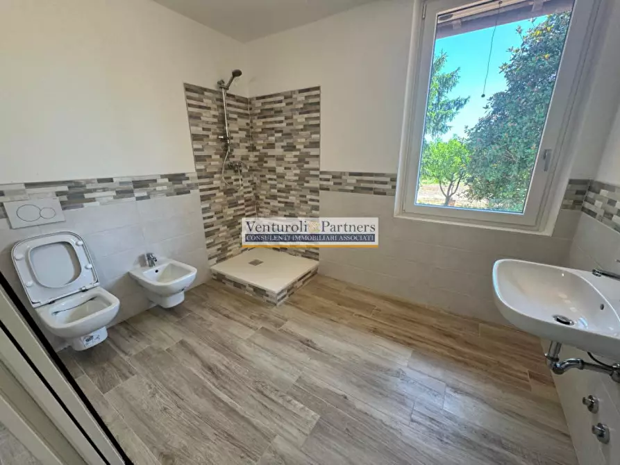 Immagine 6 di Villa in vendita  in Via Bredazzane a Montichiari