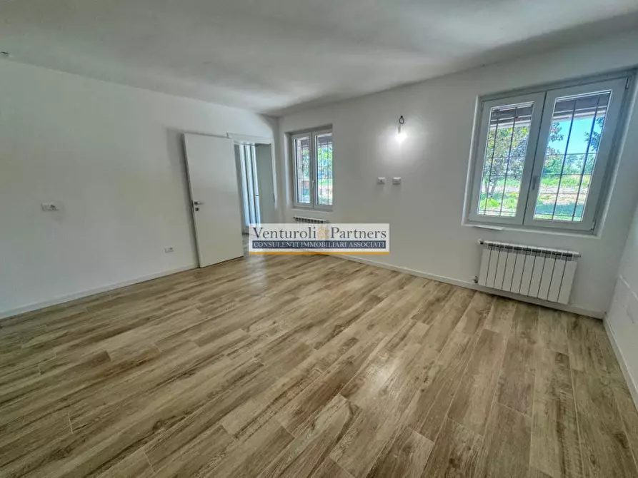 Immagine 9 di Villa in vendita  in Via Bredazzane a Montichiari