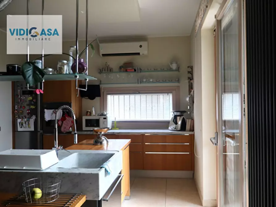 Immagine 5 di Appartamento in vendita  a Montescaglioso