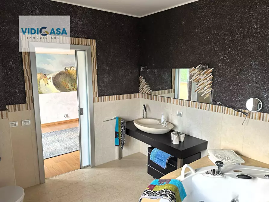 Immagine 21 di Appartamento in vendita  a Montescaglioso