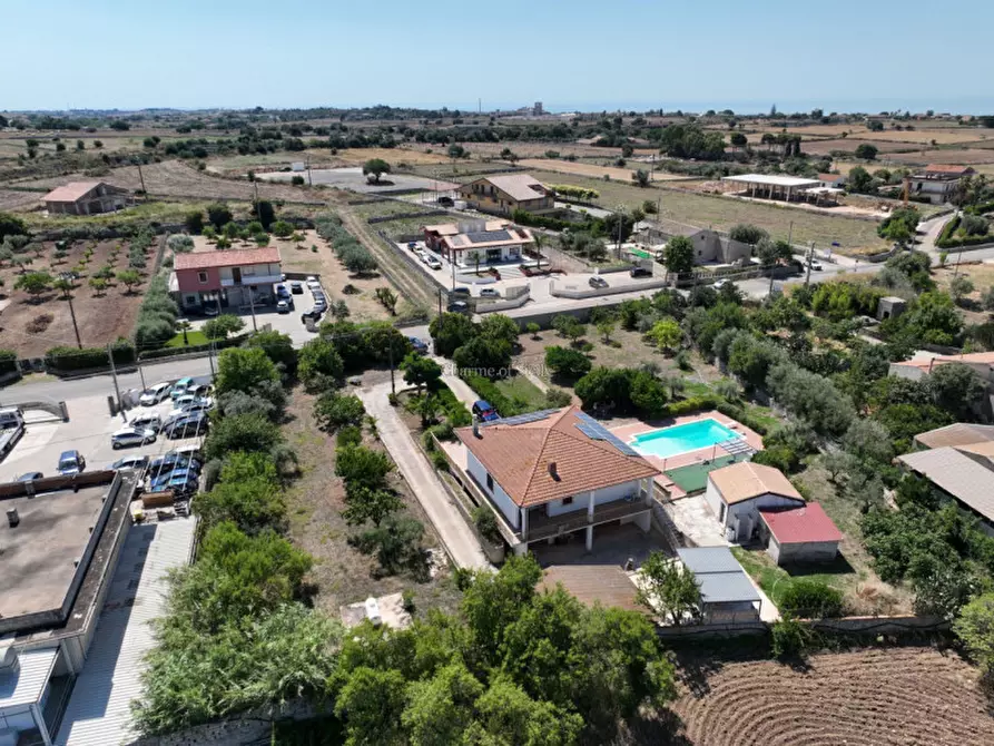 Immagine 34 di Casa indipendente in vendita  a Modica