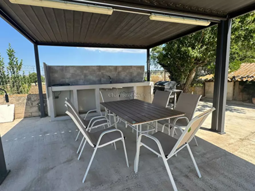 Immagine 46 di Casa indipendente in vendita  a Modica