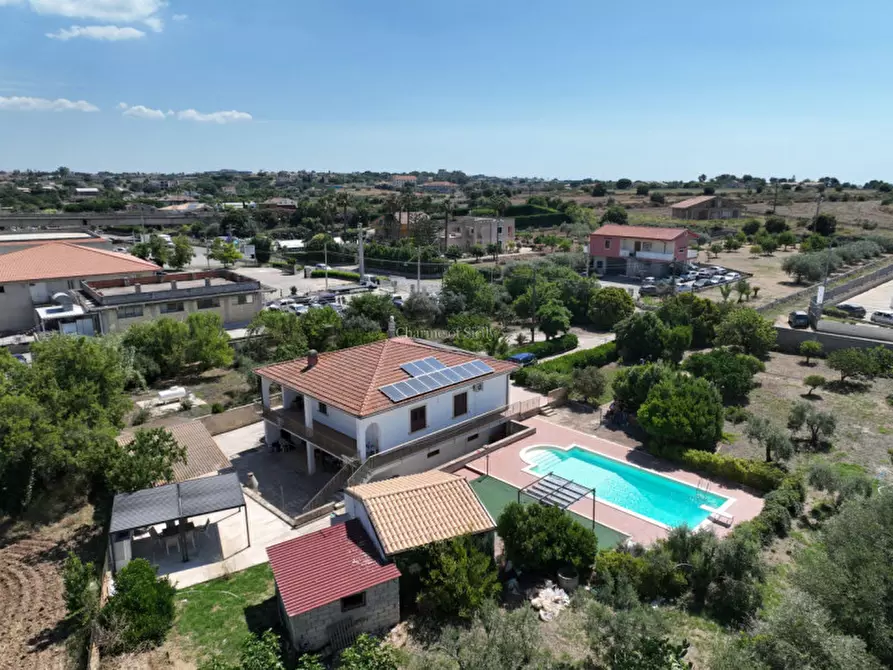 Immagine 51 di Casa indipendente in vendita  a Modica