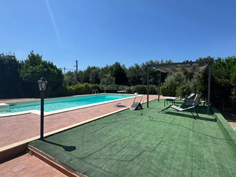 Immagine 55 di Casa indipendente in vendita  a Modica