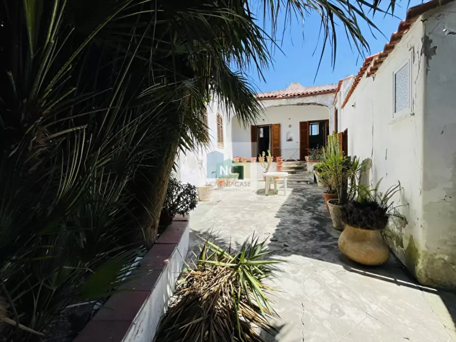 Immagine 4 di Casa indipendente in vendita  in Via Gaetano Morgera a Forio